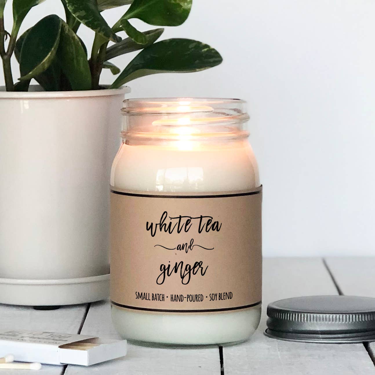 WHITE TEA & GINGER - Hello You Candle 454 g